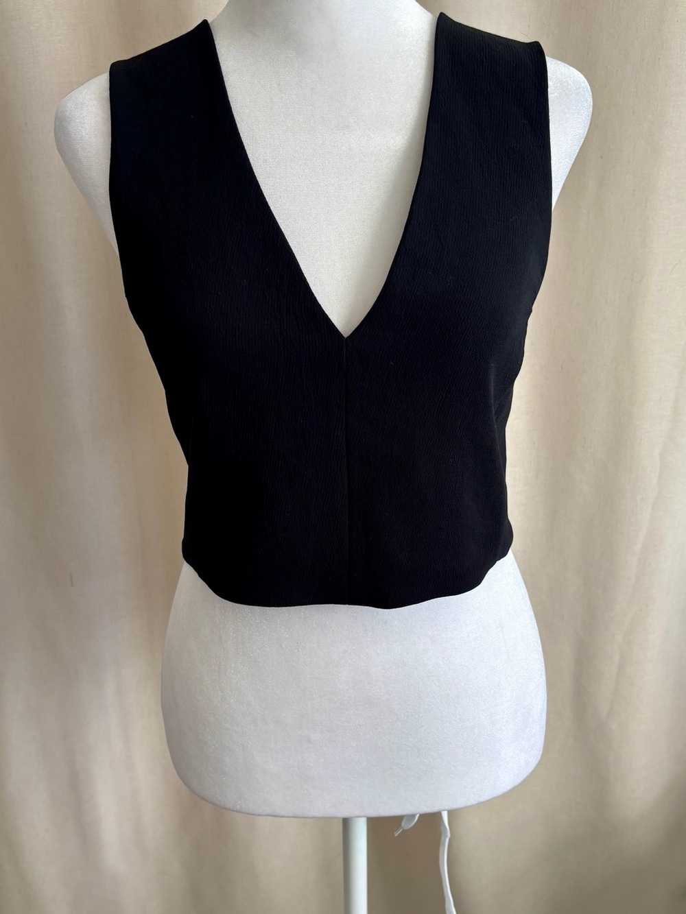 Wilfred Crepette Cropped Black Shirt – Size M